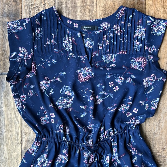 Flirty navy and pink paisley dress - Picture 2 of 2